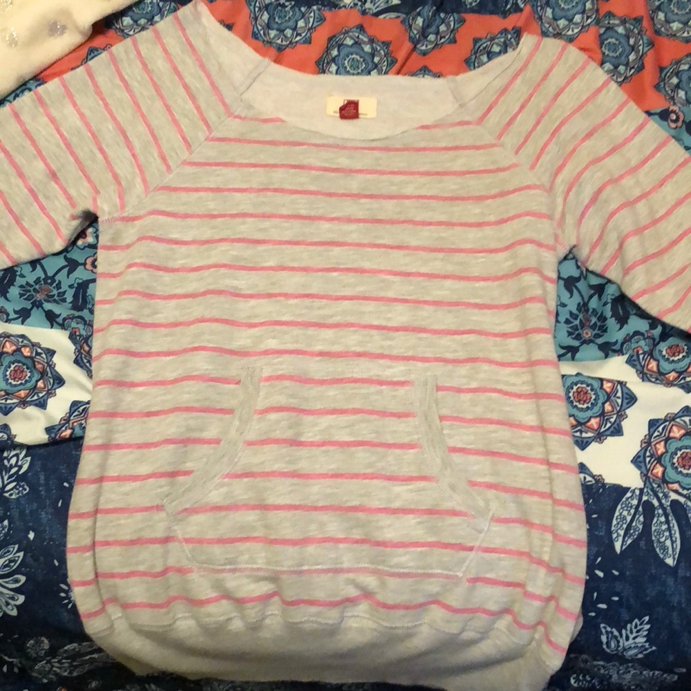 Scoop neck sweater